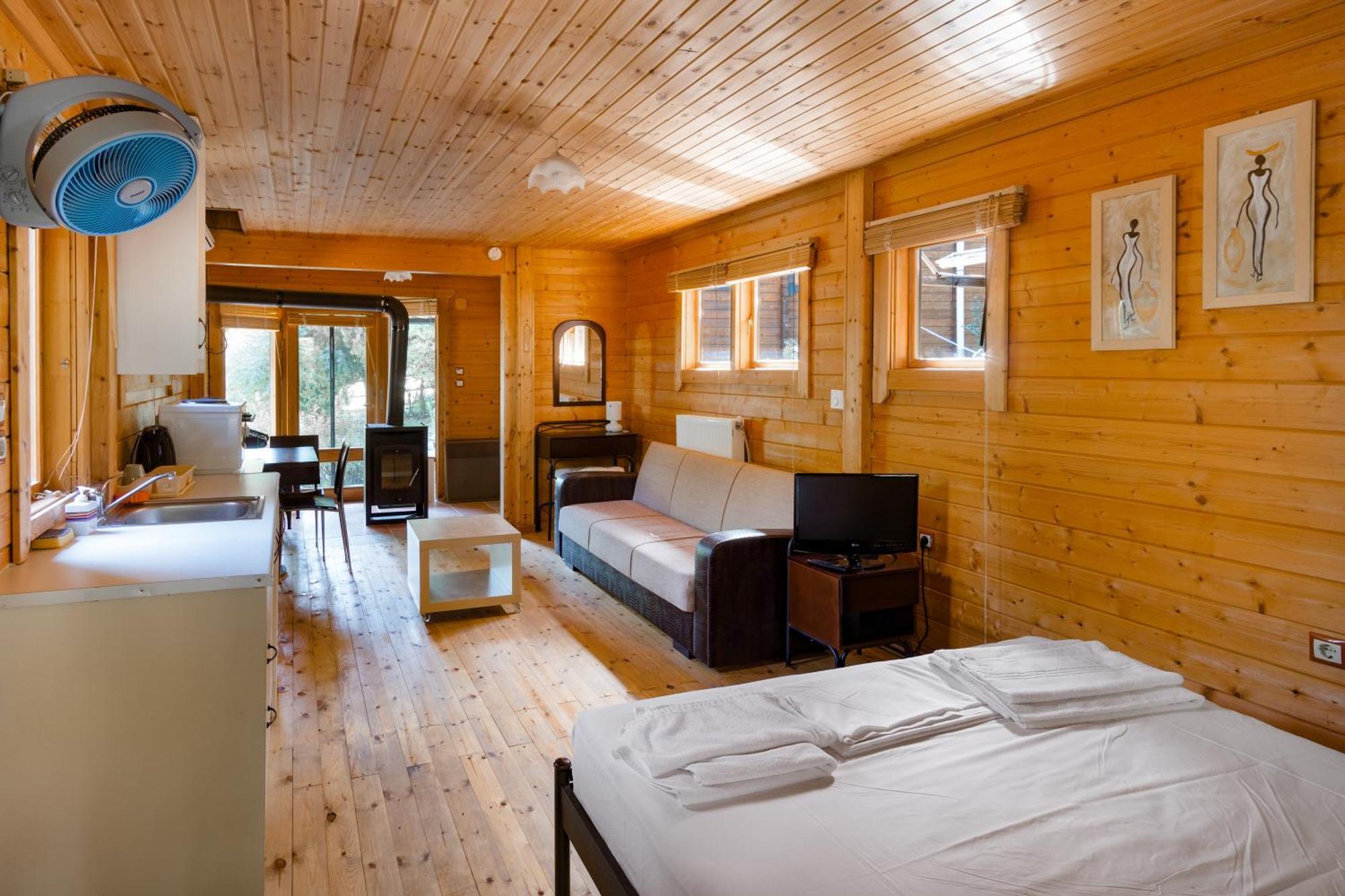 Zeus-Village Οικισμός Φινλανδικών Chalet Με Πισίνες & Γυμναστήριο Molos  Dış mekan fotoğraf